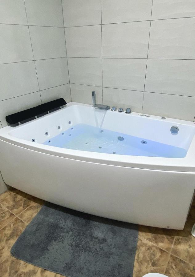 Casa Con Piscina, Villa Alarilla Fuentiduena de Tajo Zewnętrze zdjęcie