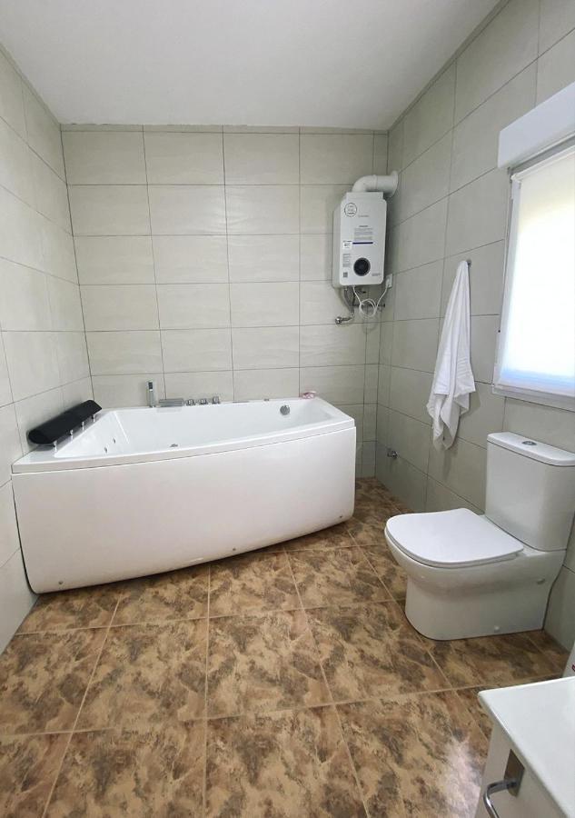 Casa Con Piscina, Villa Alarilla Fuentiduena de Tajo Zewnętrze zdjęcie